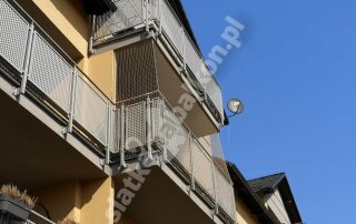 siatka-na-balkon-balkon-wystajacy (4)